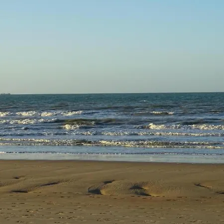 Lägenhet In Near Sandy Beaches, Cleaning Included Nieuwpoort